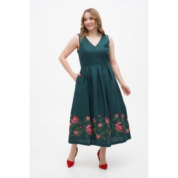 Linen green dress with embroidery by Kvita