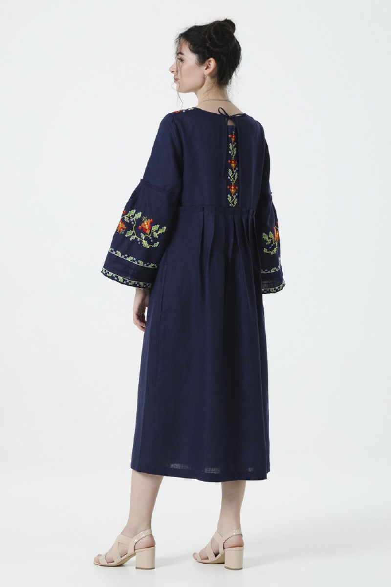 Black long embroidered dress Svitozara