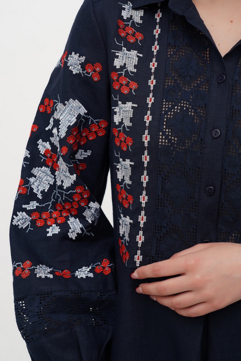 Темно-синя сукня вишиванка з мереживом Калина