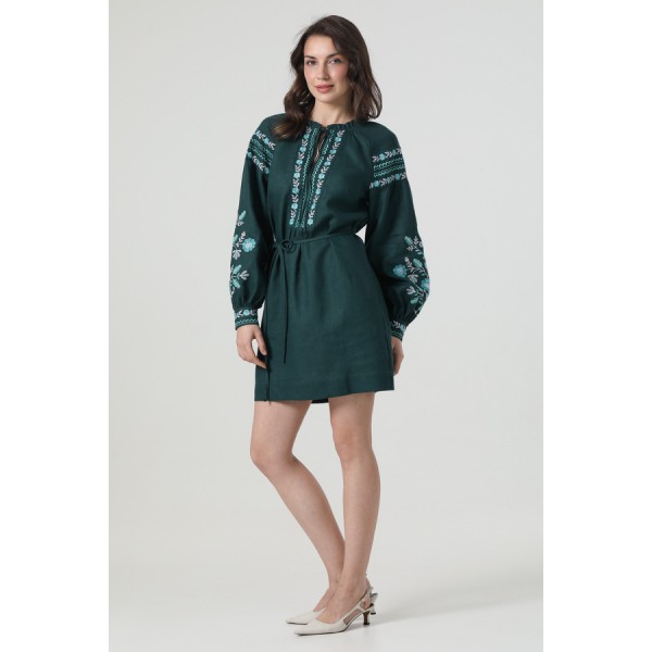 Вышитое платье-вышиванка из белого льна Ружина