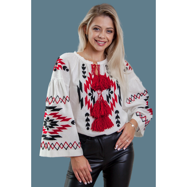 White embroidered women's blouse. Hutsulka Ksenia