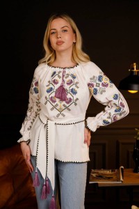 Classic embroidered shirt Georgina, embroidered with cross-stitch