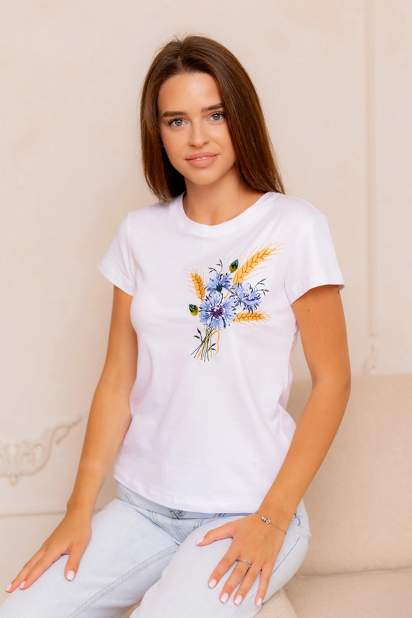 White women's t-shirt with embroidered Bouquet of Resilience XXL