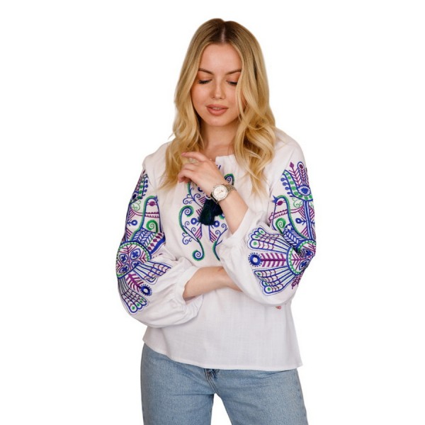 Women's milk embroidered shirt with gold embroidered neckline.
