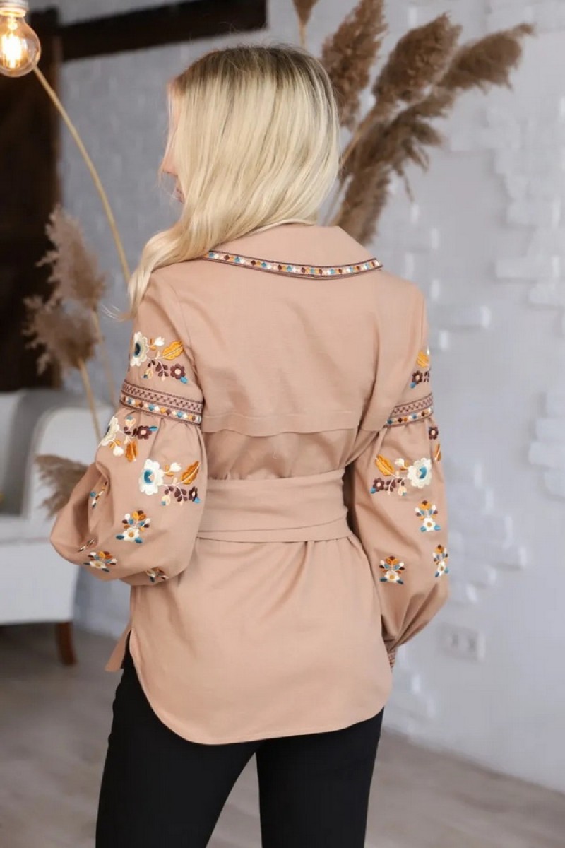 Women's beige embroidered shirt with long sleeves from Sokal