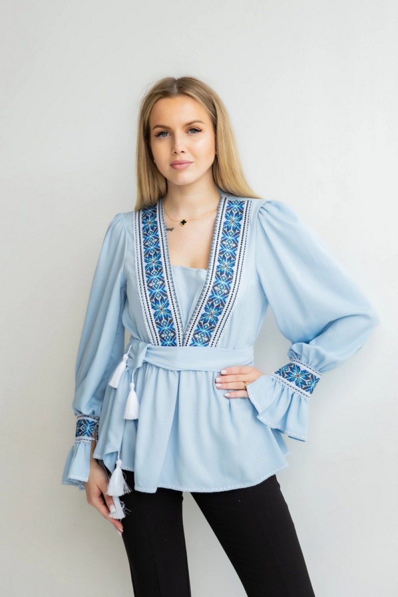Вишиванка жіноча урочиста блакитна з вишивкою Мерелін, XXL