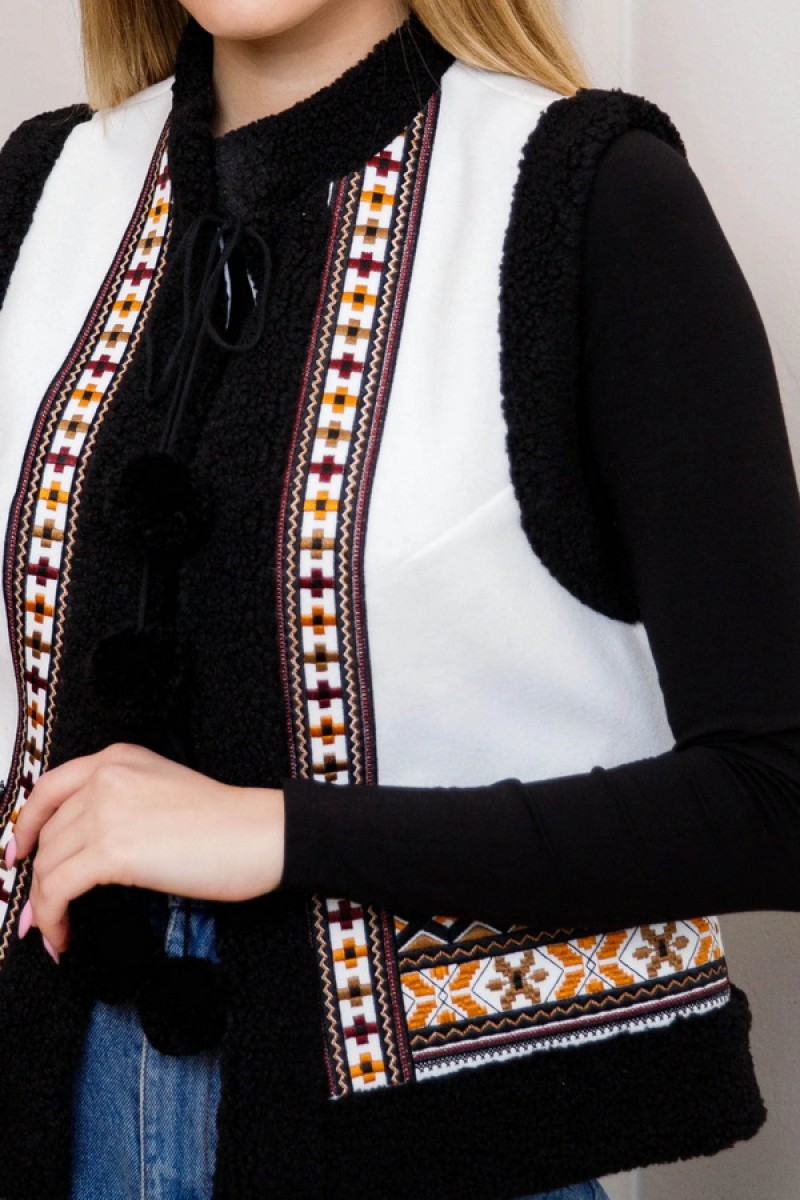 Жилетка кашемірова біла з вишивкою Віринея, розмір XXL