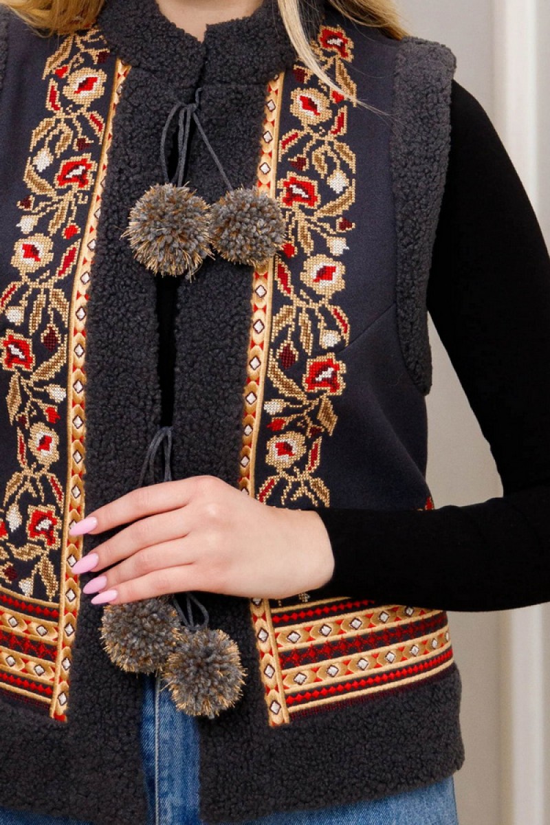 Черный жилет с геометрической вышивкой, размер XXL