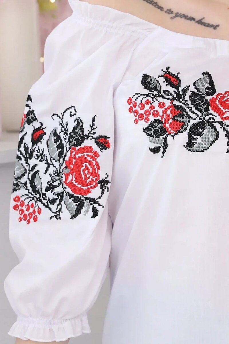 Prestige embroidered women's poplin blouse with red embroidery