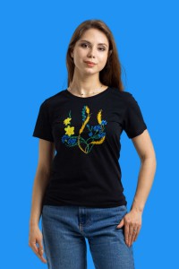 Patriotic black t-shirt with embroidered trident and ears of wheat.