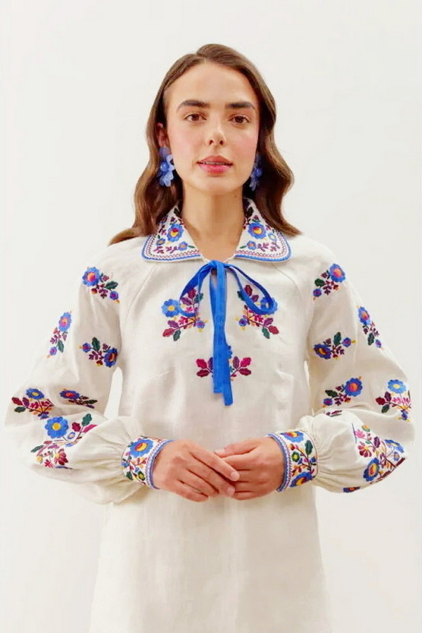 Milk embroidered shirt with blue trim Yavorivska 