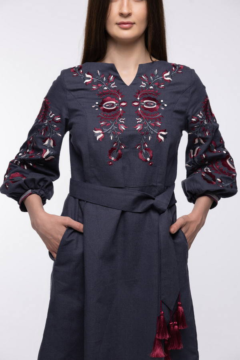 Women's embroidered linen dress with Kozachka embroidery graphite