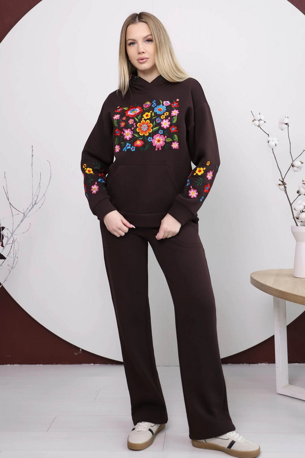 Women's winter suit with embroidery "Barvohrai" chocolate, size XXL