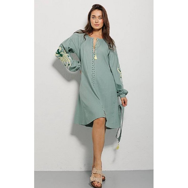 Dress embroidered in pistachio color Phoenix.
