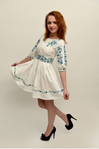 Meadow daisies, women's embroidered dress