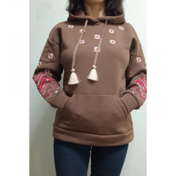 Light brown sweatshirt with chamomile embroidery, XL