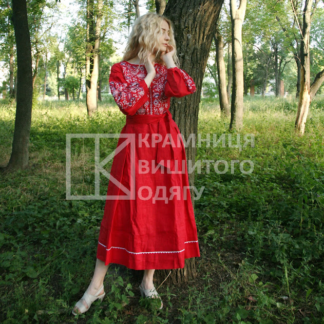 Сукня-вишиванка – найкрасивіший символ України